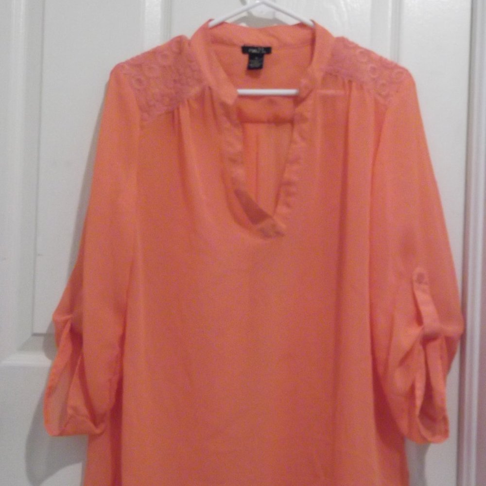 Rue 21 Sheer 3/4 lenght sleeve. Shirt